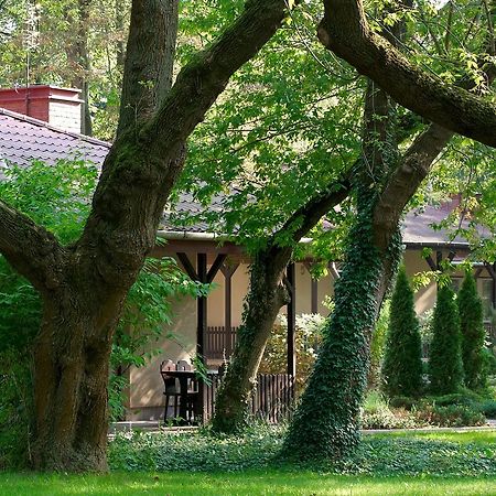 Hotel Lipowy Przyladek - Szkolenia I Wypoczynek Serock Esterno foto