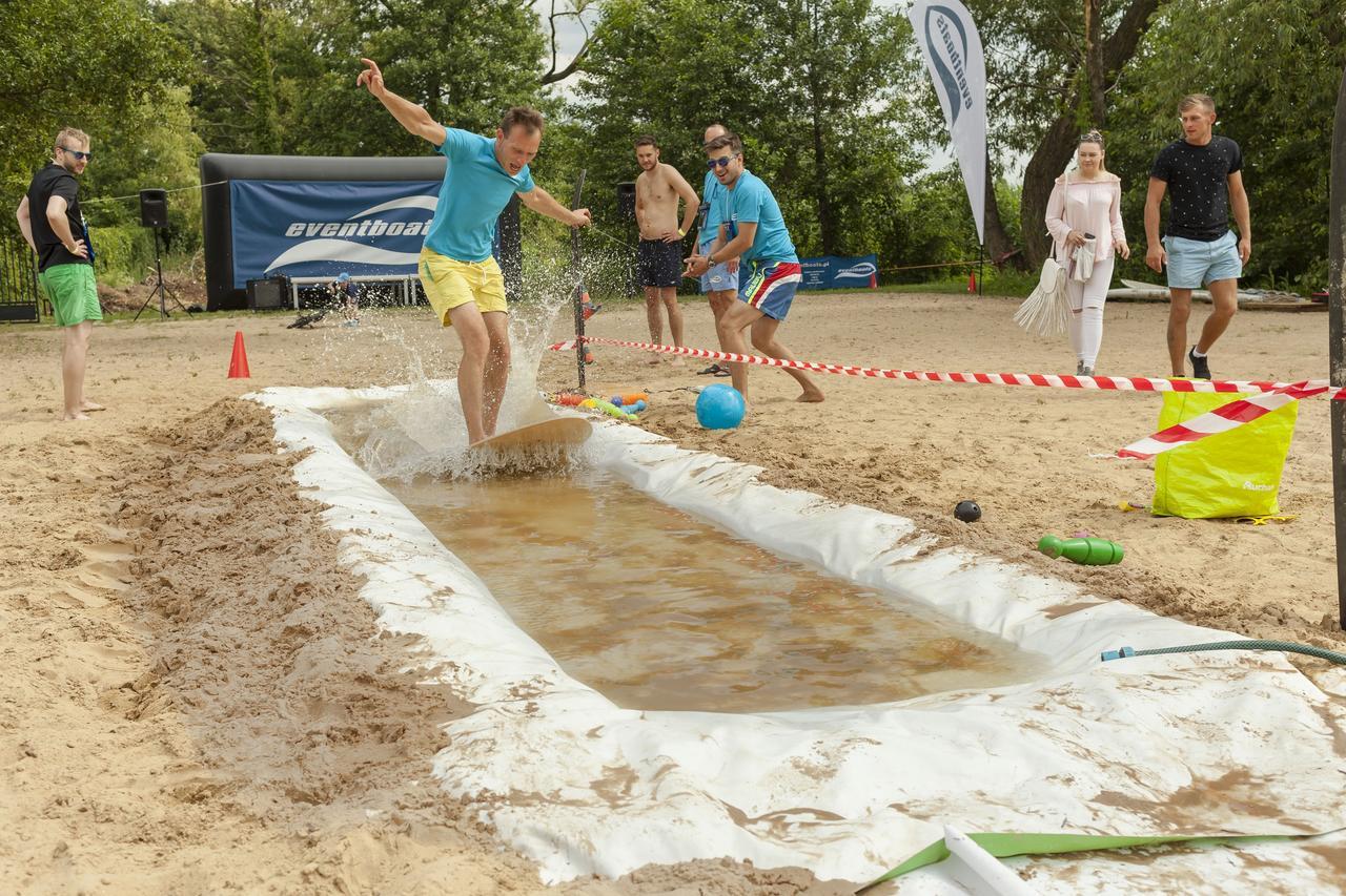 Hotel Lipowy Przyladek - Szkolenia I Wypoczynek Serock Esterno foto